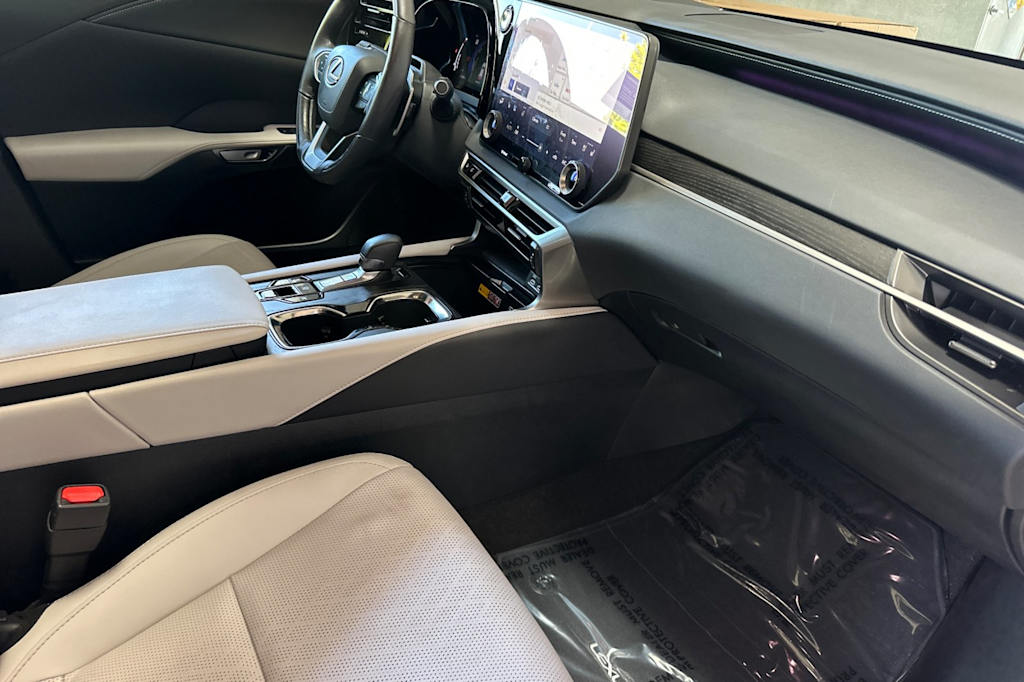 Thumbnail: 2024 Lexus RX - 13