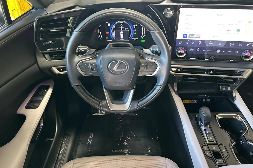 Thumbnail: 2024 Lexus RX - 9