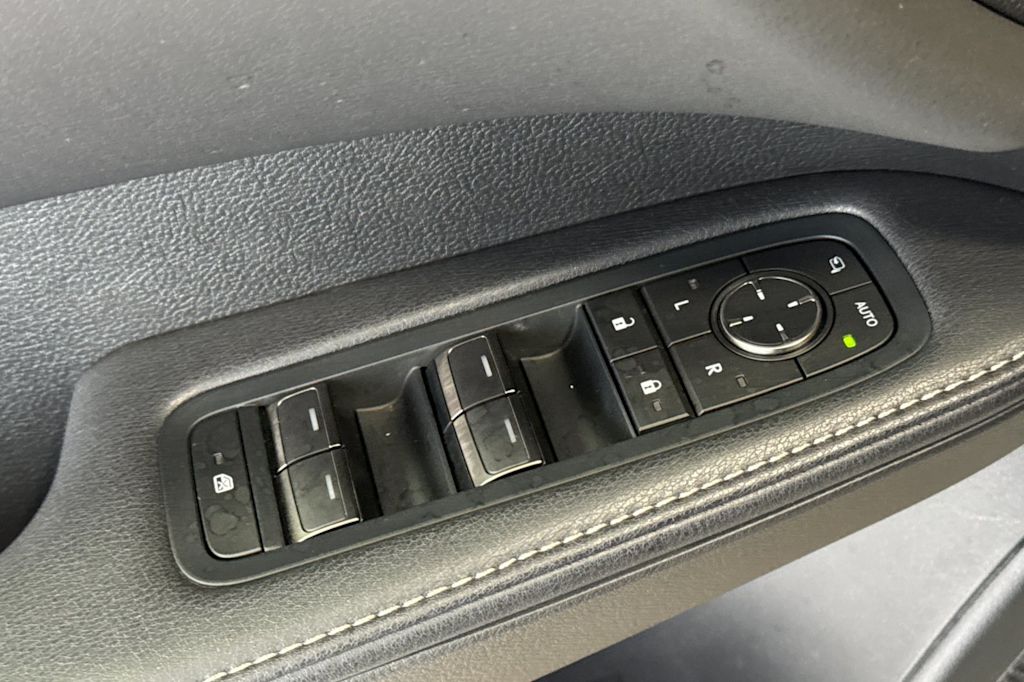 Thumbnail: 2025 Lexus RX - 22