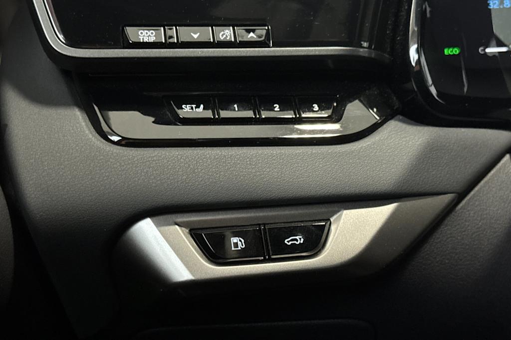 Thumbnail: 2025 Lexus RX - 32