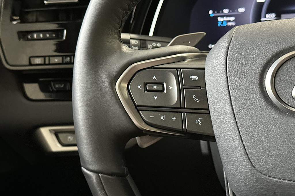 Thumbnail: 2025 Lexus RX - 31