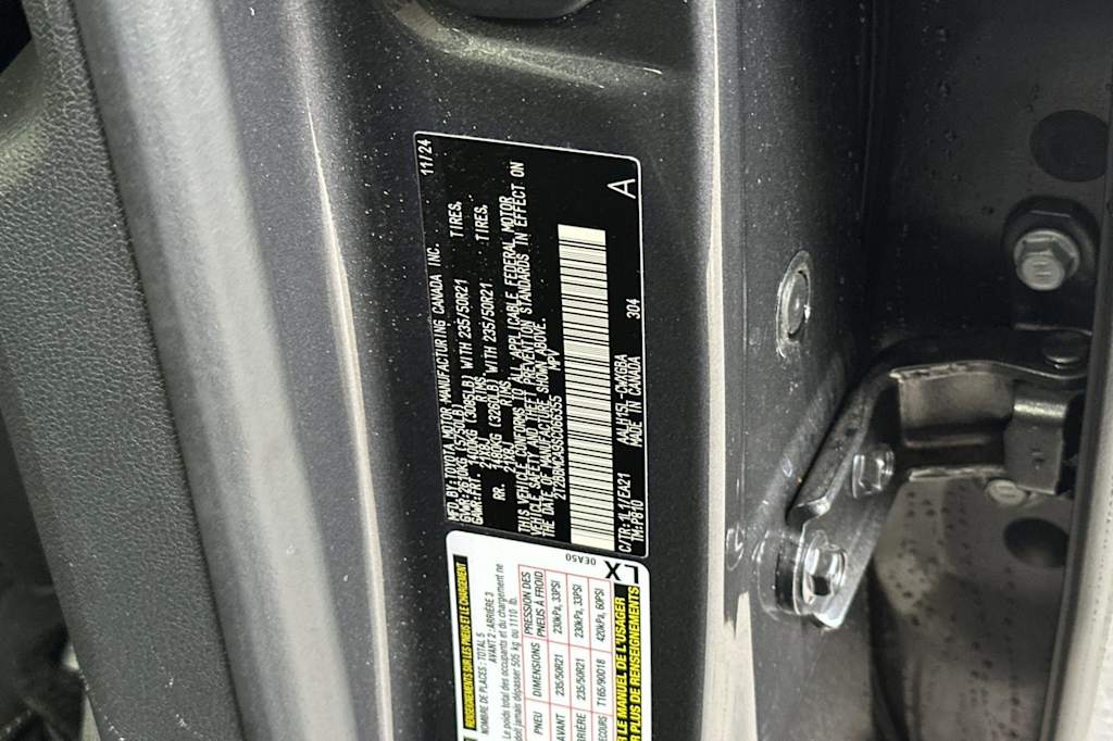 Thumbnail: 2025 Lexus RX - 18