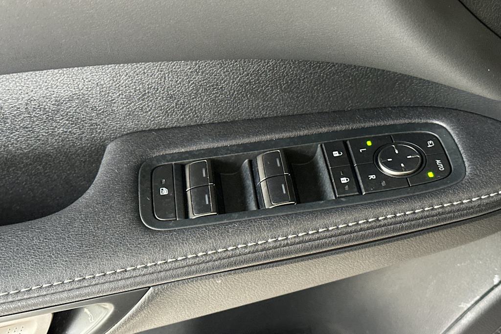 Thumbnail: 2025 Lexus RX - 23