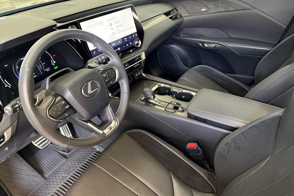Thumbnail: 2024 Lexus RX - 9