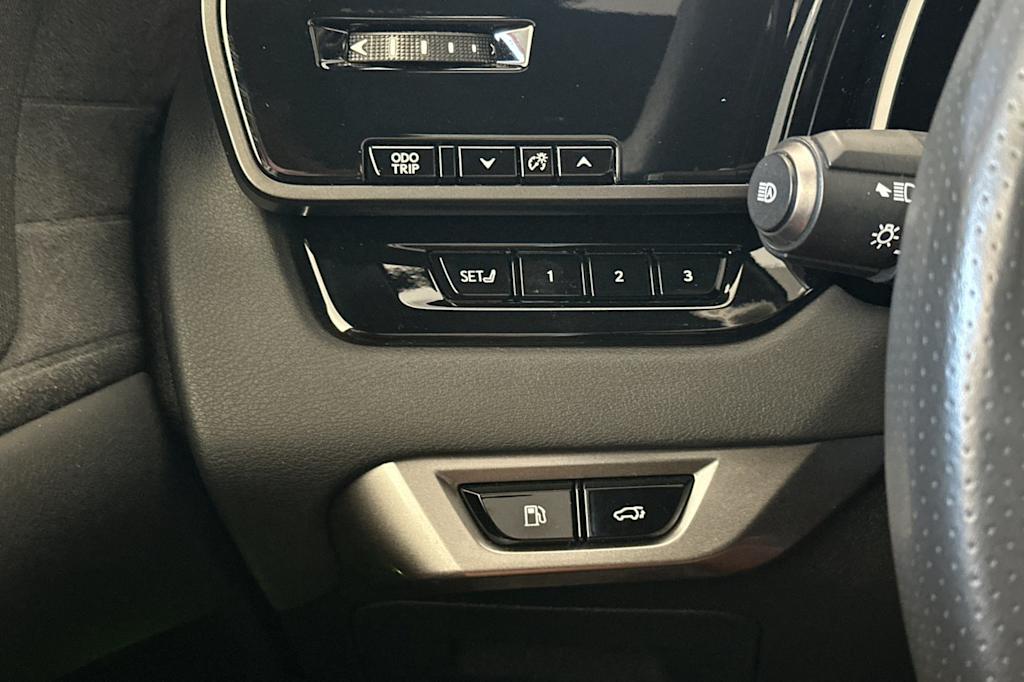 Thumbnail: 2023 Lexus RX - 34