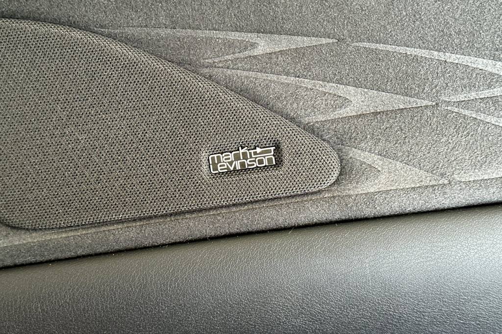 Thumbnail: 2023 Lexus RX - 7