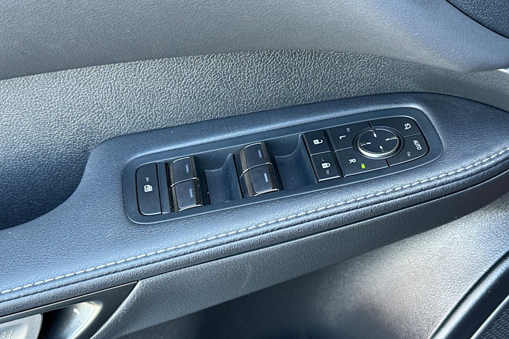 Thumbnail: 2024 Lexus RX - 21