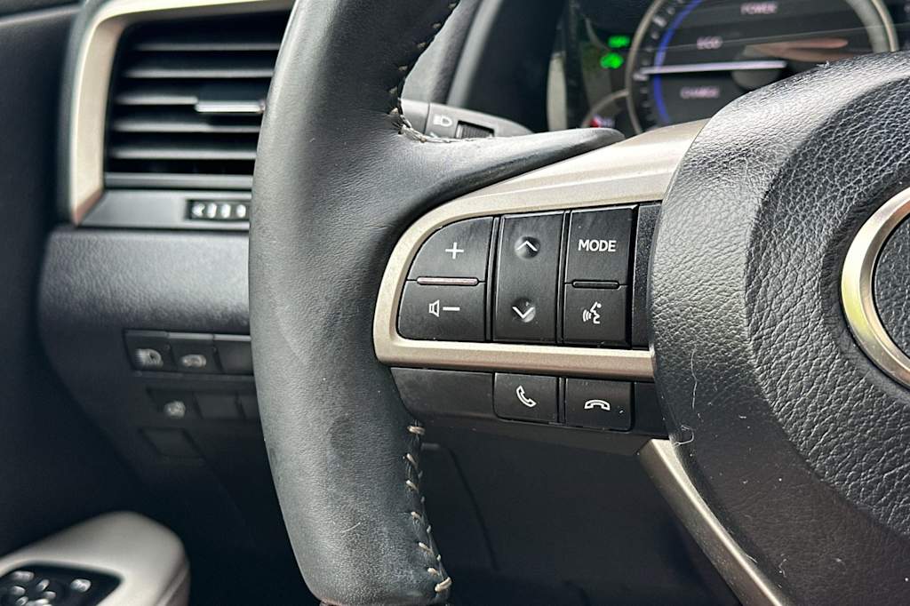 Thumbnail: 2017 Lexus RX - 31