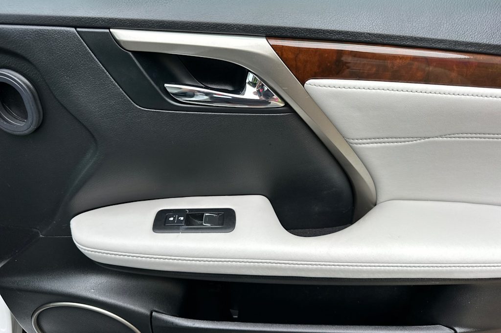 Thumbnail: 2017 Lexus RX - 25