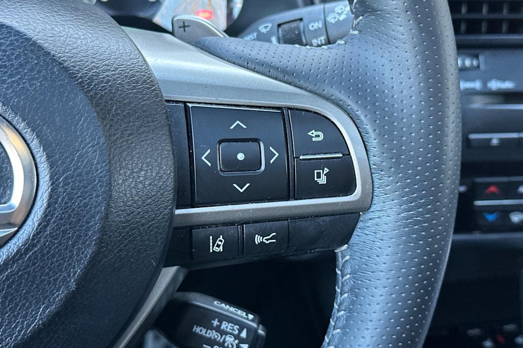 Thumbnail: 2016 Lexus RX - 32