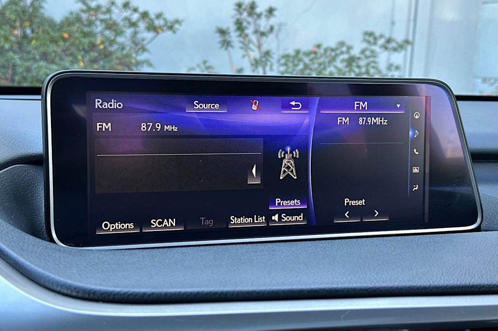 Thumbnail: 2016 Lexus RX - 13