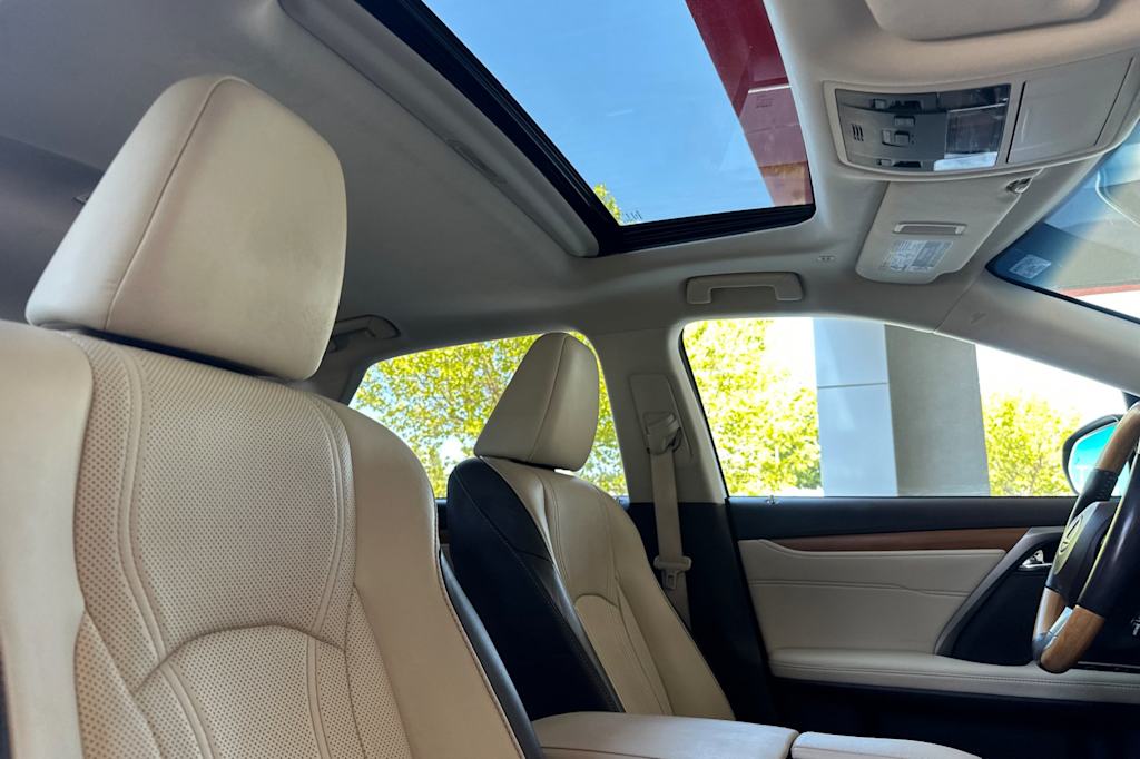 Thumbnail: 2016 Lexus RX - 10