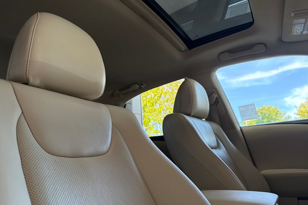Thumbnail: 2015 Lexus RX - 10