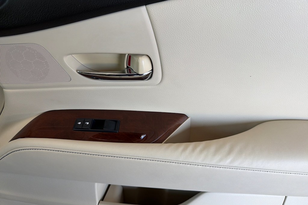 Thumbnail: 2015 Lexus RX - 25