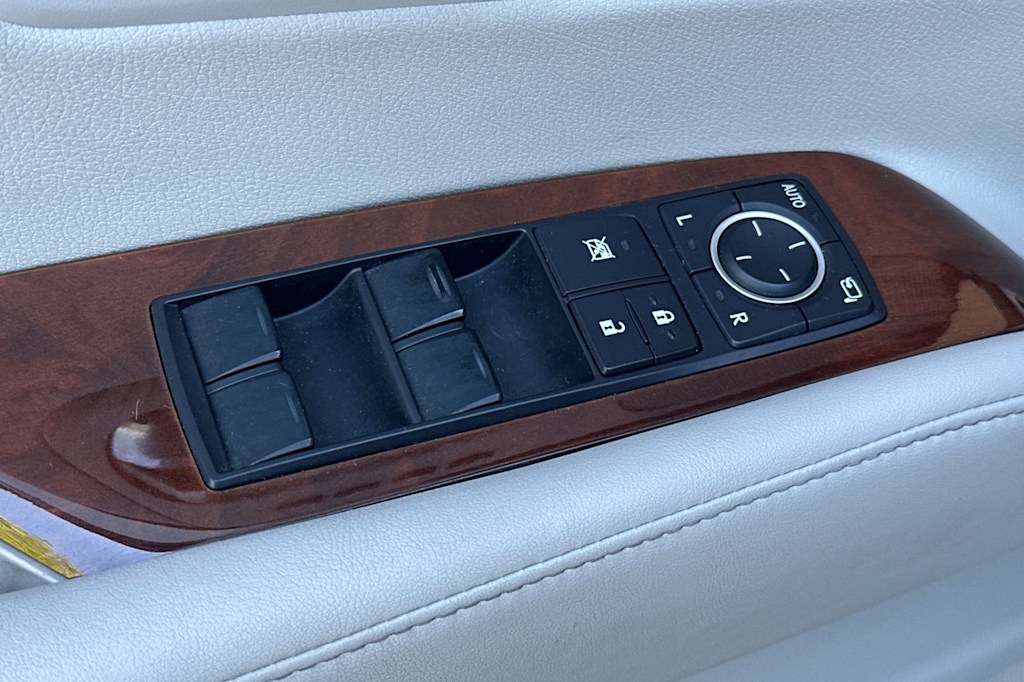 Thumbnail: 2010 Lexus RX - 23