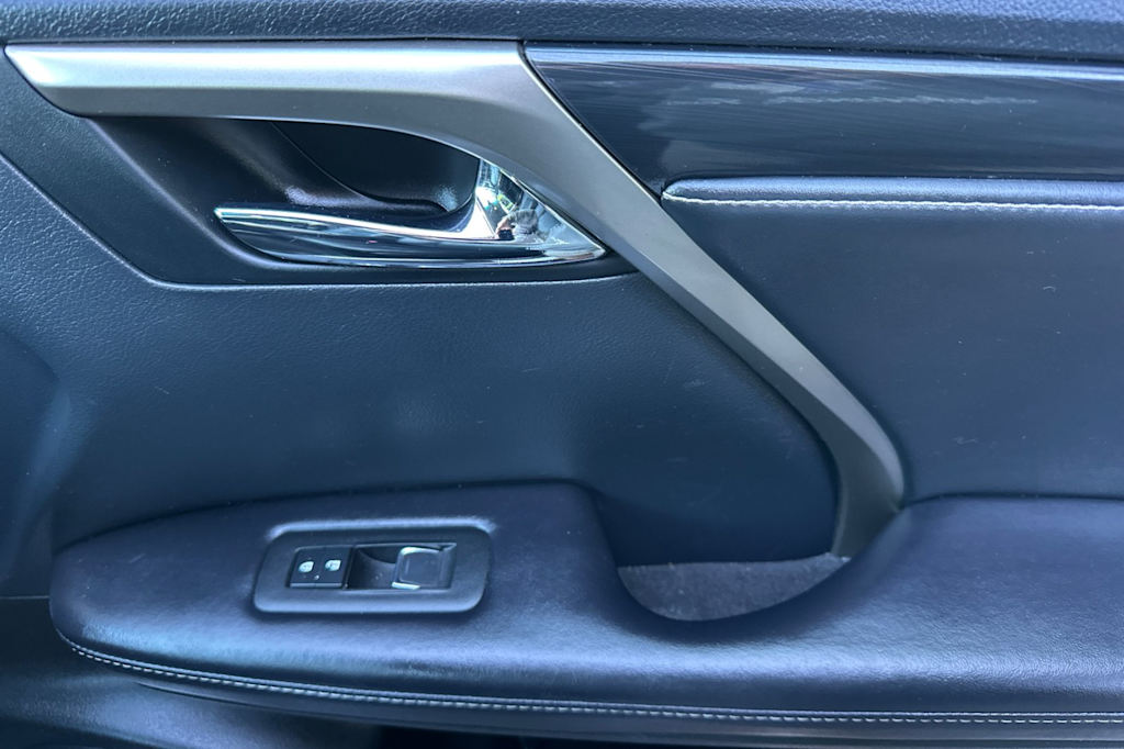 Thumbnail: 2019 Lexus RX - 25