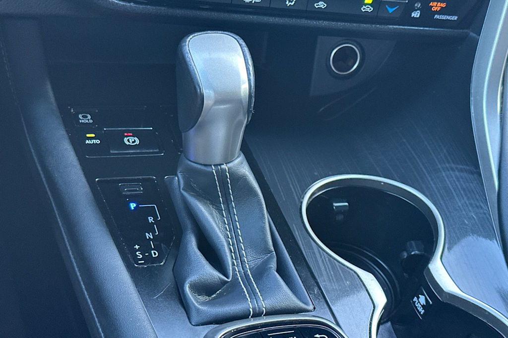 Thumbnail: 2019 Lexus RX - 15