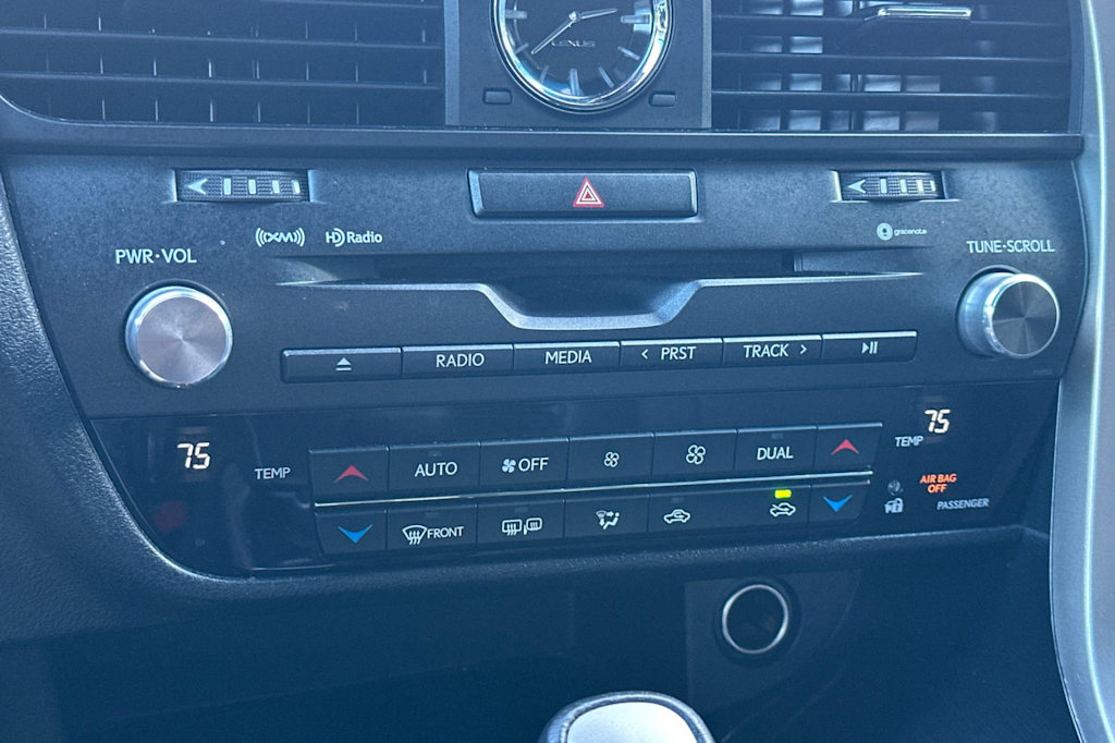 Thumbnail: 2019 Lexus RX - 27