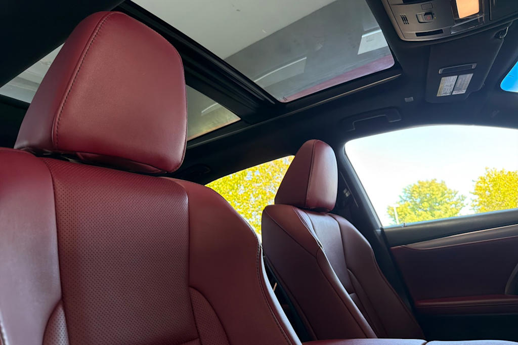 Thumbnail: 2019 Lexus RX - 24