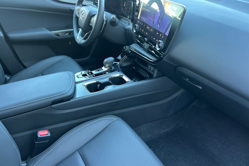 Thumbnail: 2025 Lexus ES - 11