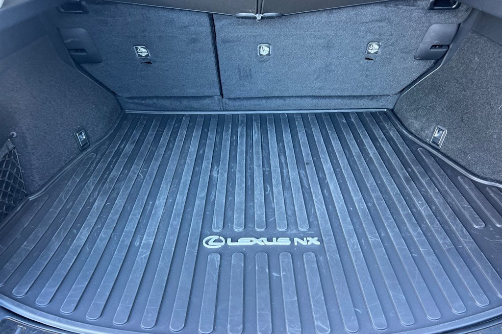 Thumbnail: 2025 Lexus ES - 14