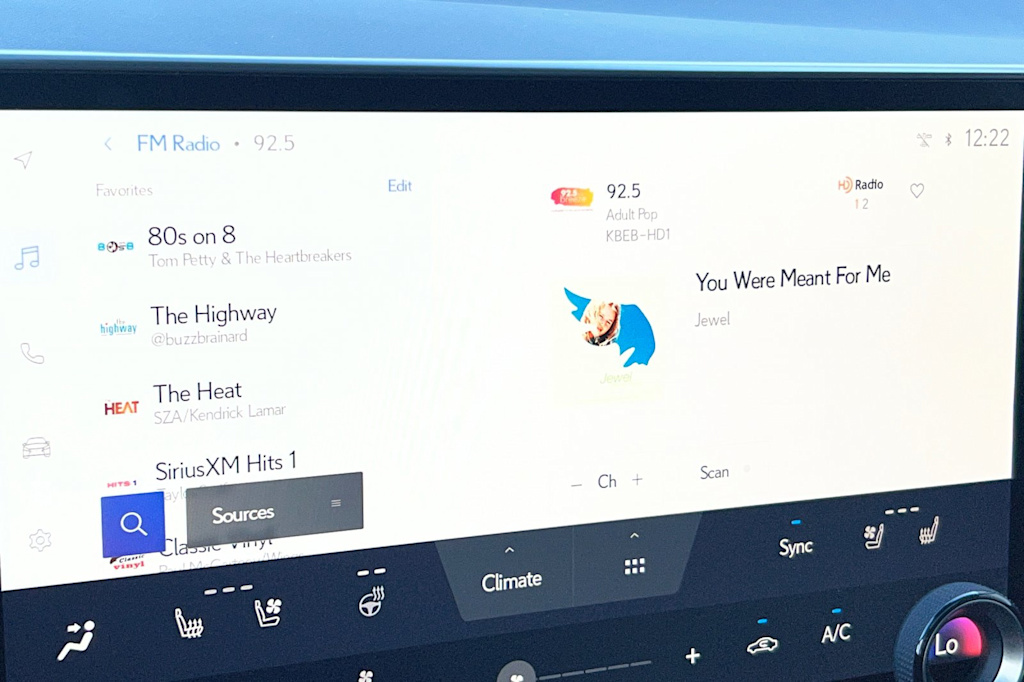 Thumbnail: 2025 Lexus ES - 12