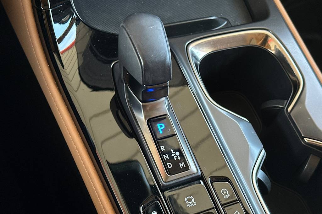 Thumbnail: 2025 Lexus ES - 14