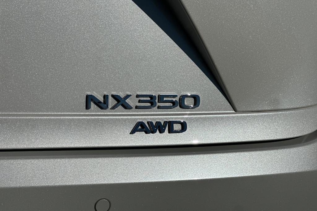 Thumbnail: 2025 Lexus ES - 7