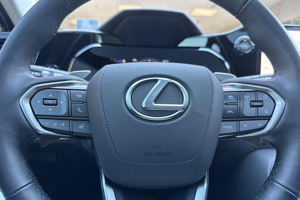 Thumbnail: 2025 Lexus ES - 29