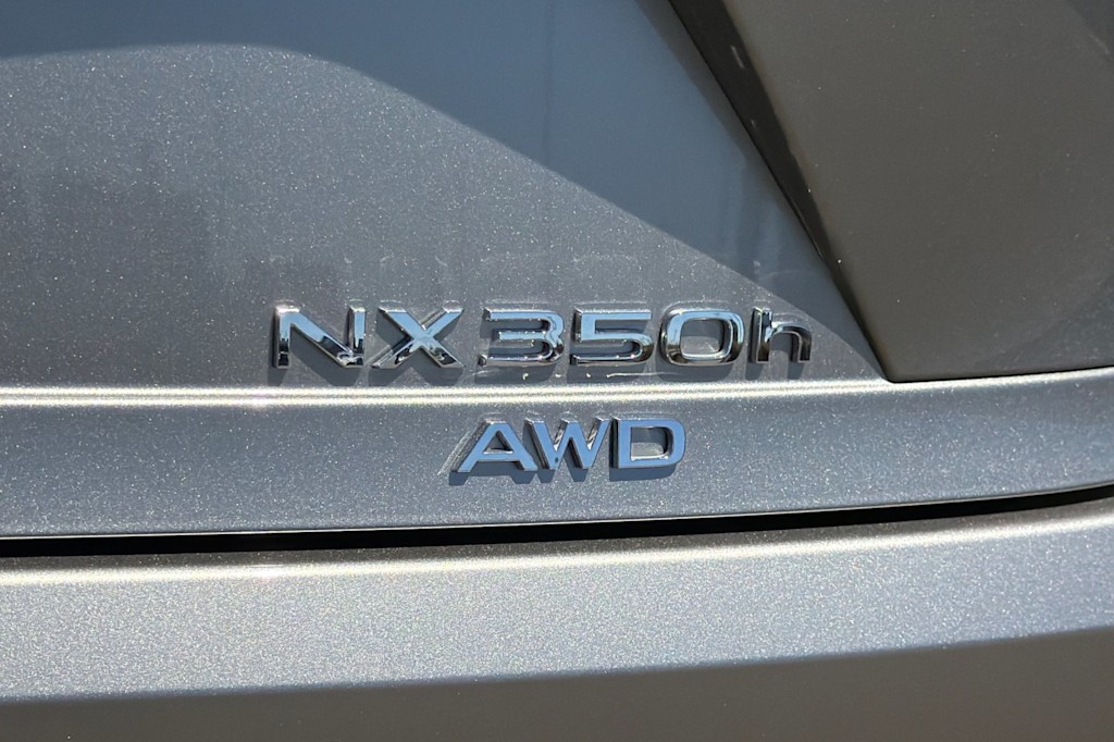 Thumbnail: 2026 Lexus ES - 7