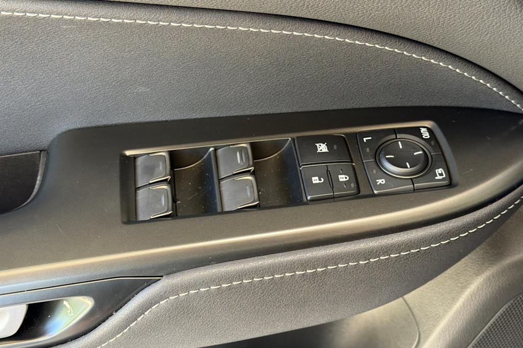 Thumbnail: 2026 Lexus ES - 22