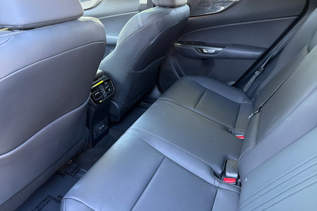 Thumbnail: 2026 Lexus ES - 10