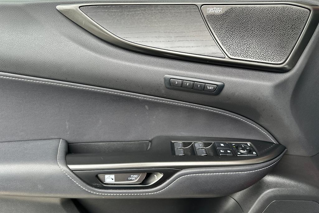 Thumbnail: 2024 Lexus ES - 21