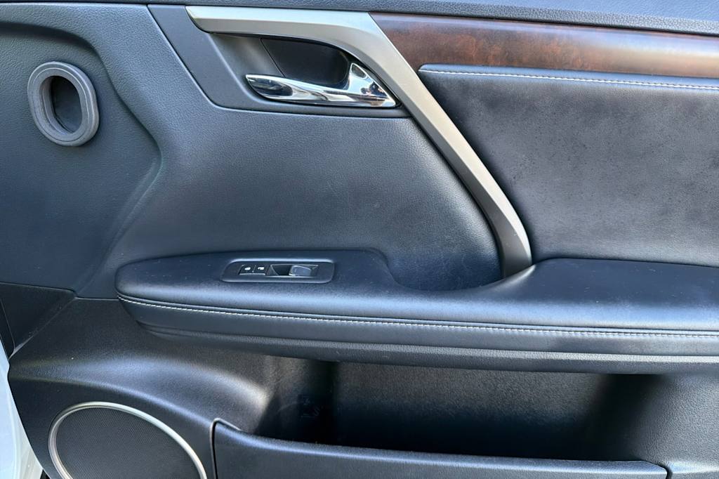 Thumbnail: 2020 Lexus RX - 24