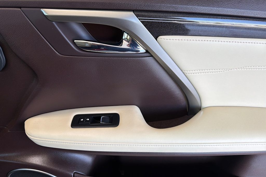 Thumbnail: 2020 Lexus RX - 25