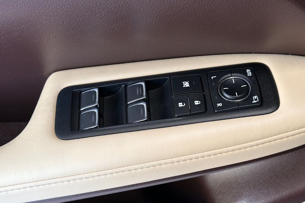 Thumbnail: 2020 Lexus RX - 22