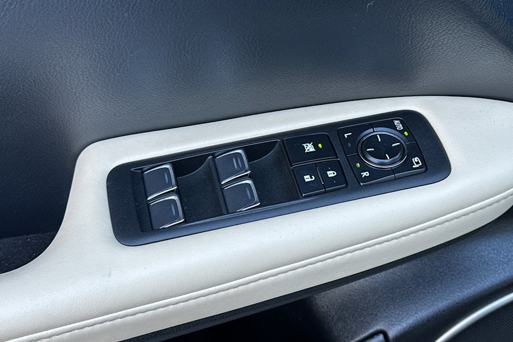 Thumbnail: 2021 Lexus RX - 22