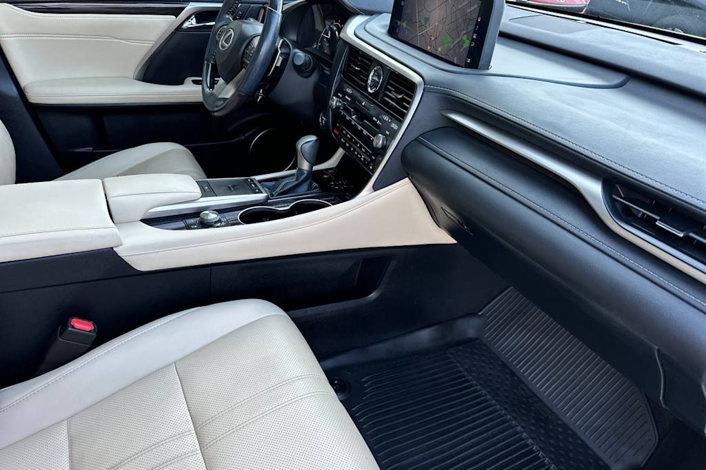 Thumbnail: 2021 Lexus RX - 12