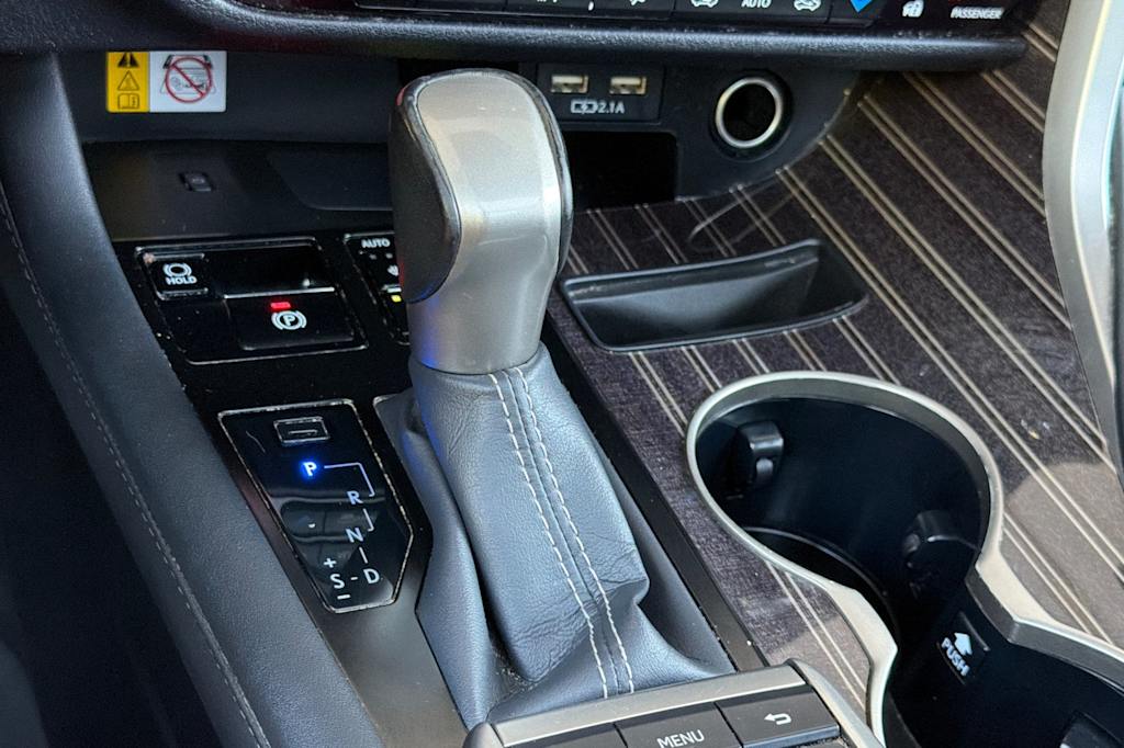 Thumbnail: 2022 Lexus RX - 14
