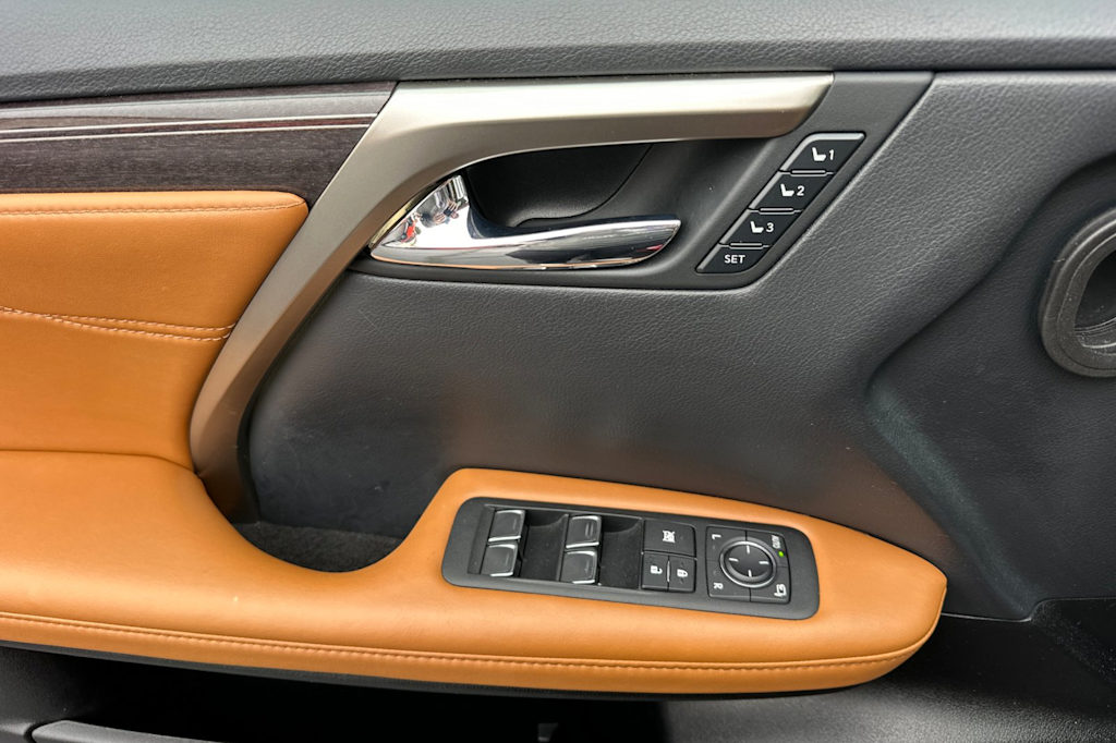 Thumbnail: 2022 Lexus RX - 21