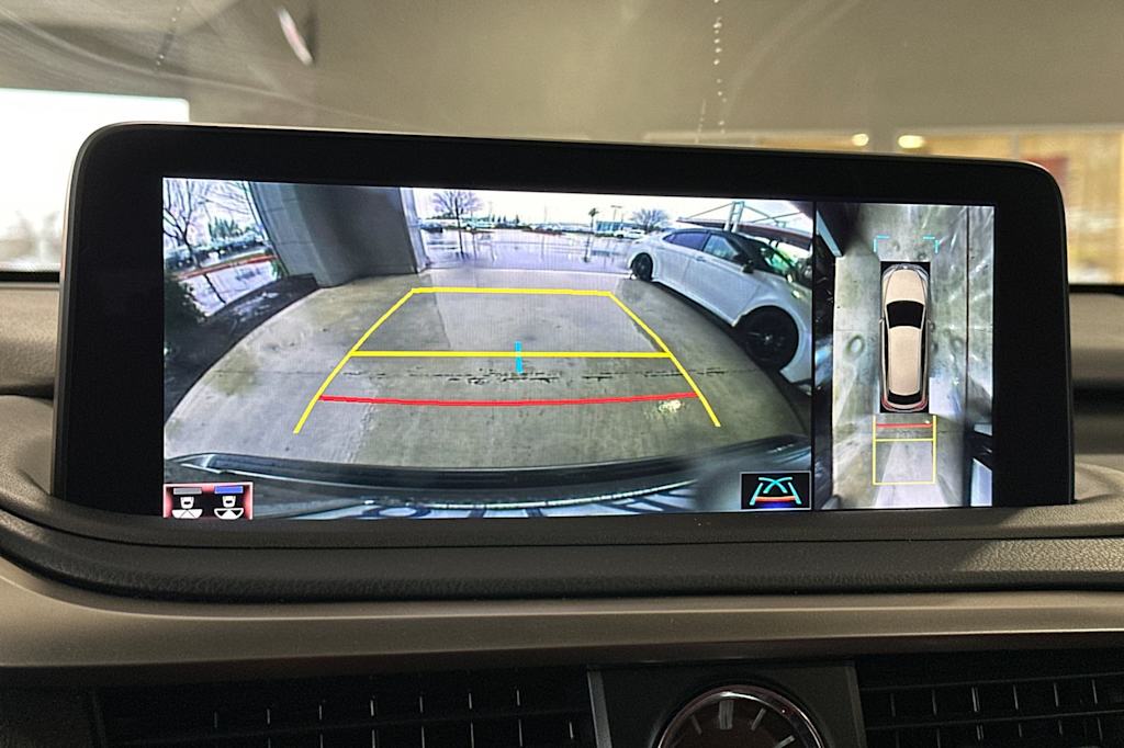 Thumbnail: 2022 Lexus RX - 27