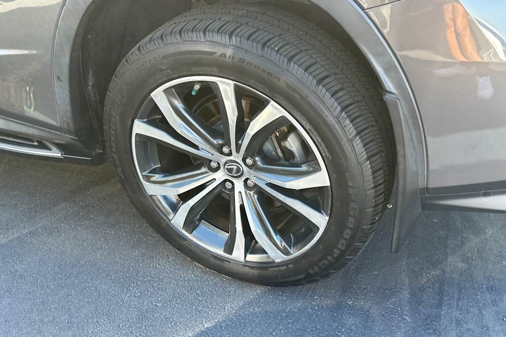 Thumbnail: 2019 Lexus RX - 19