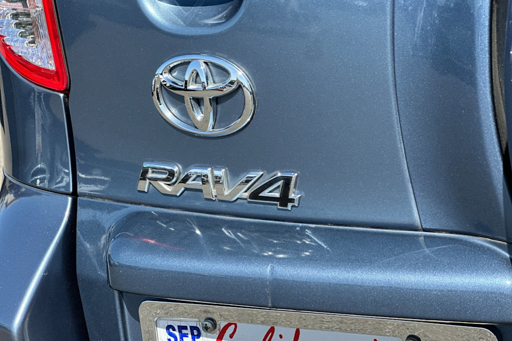 2012 Toyota RAV4 Base 6