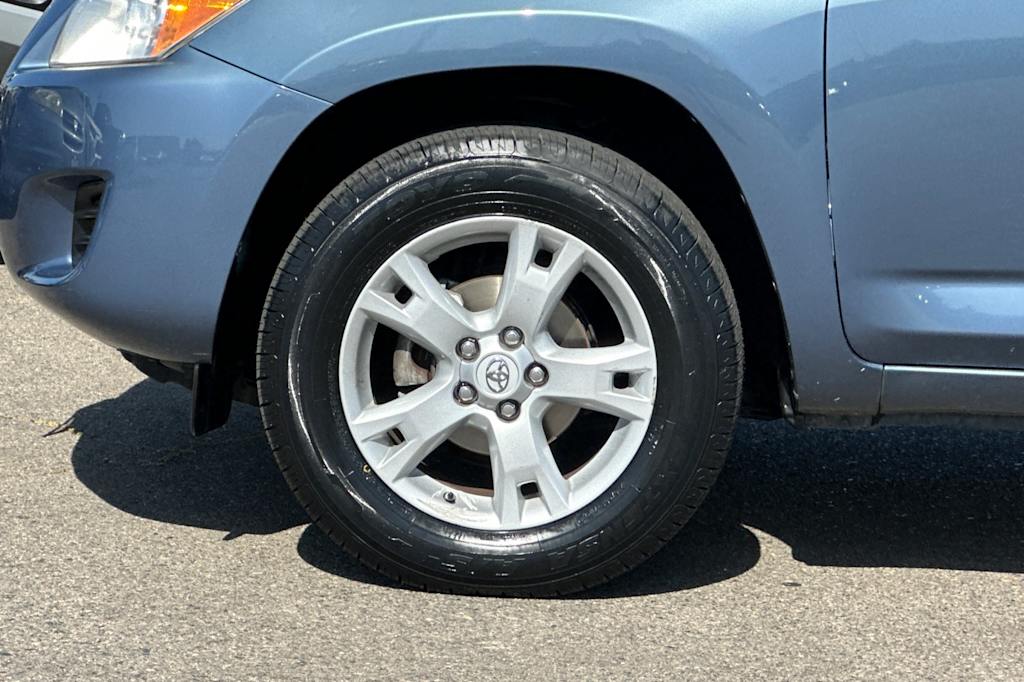 2012 Toyota RAV4 Base 7