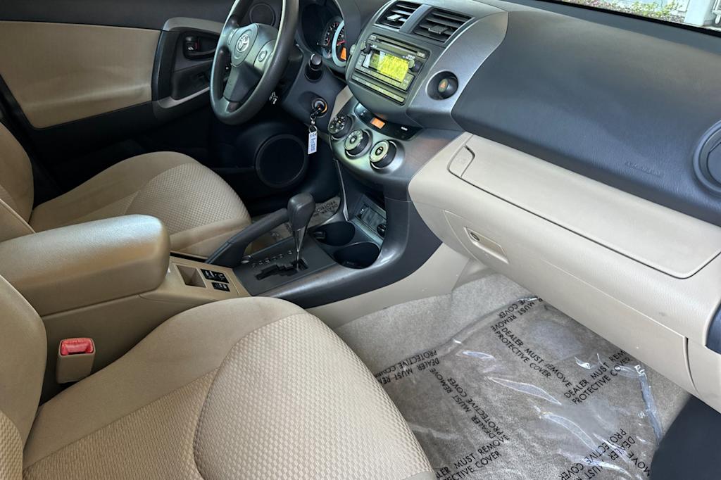 2012 Toyota RAV4 Base 11