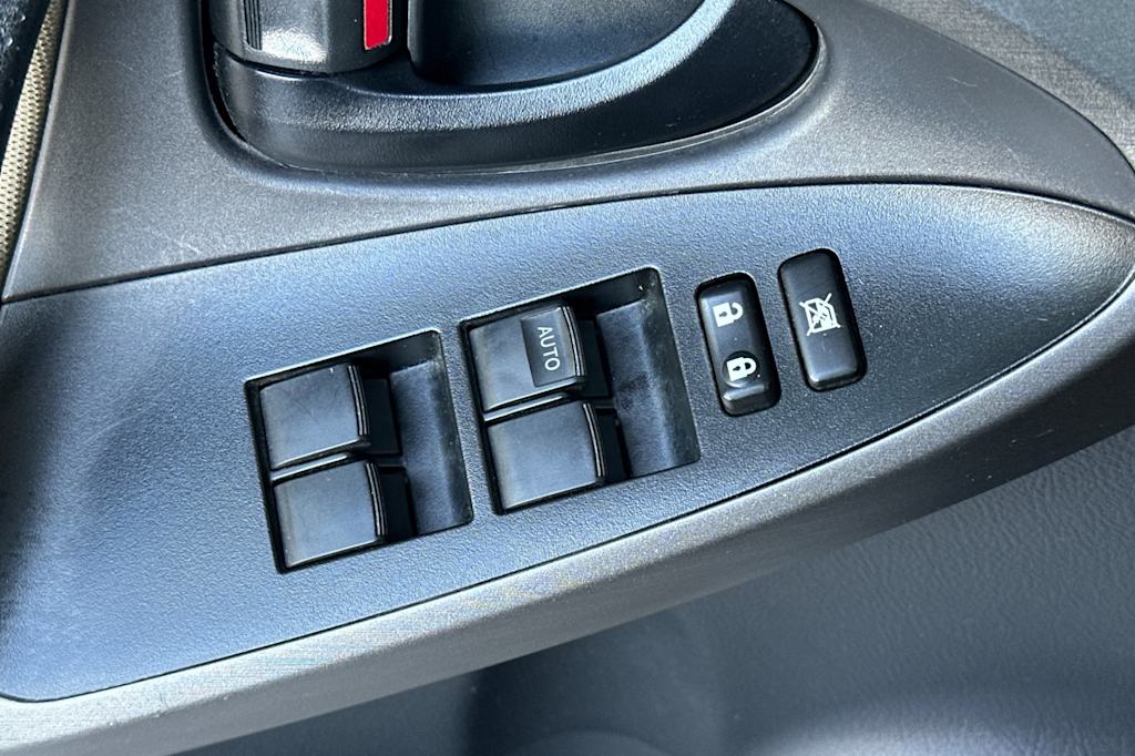 2012 Toyota RAV4 Base 22
