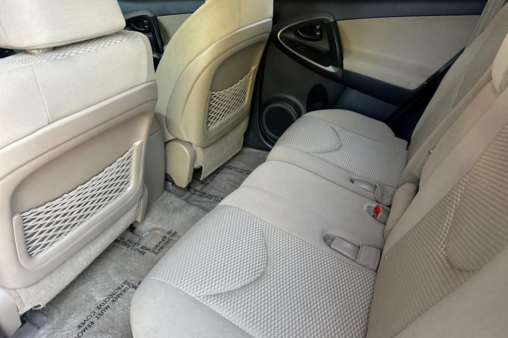 2012 Toyota RAV4 Base 10