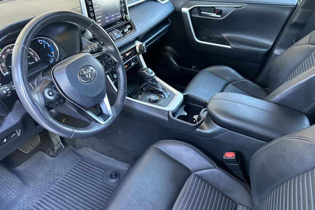 Thumbnail: 2021 Toyota RAV4 - 9