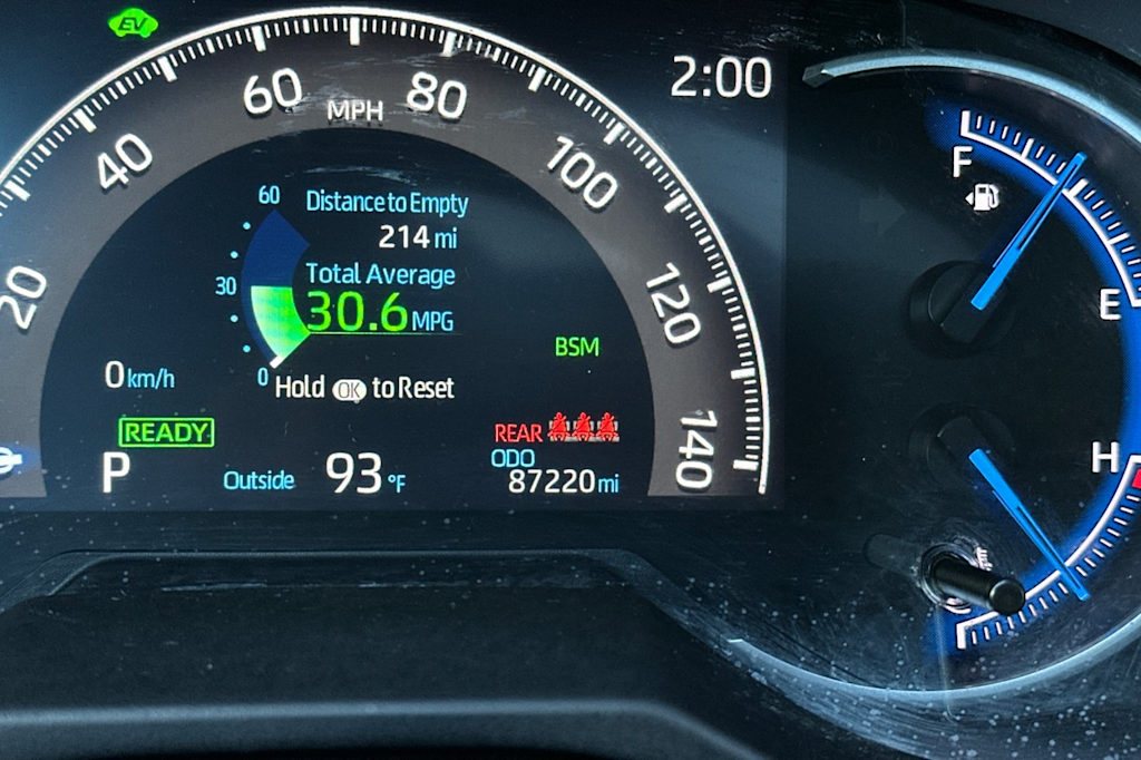 Thumbnail: 2021 Toyota RAV4 - 31