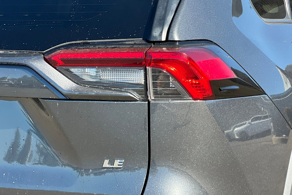 Thumbnail: 2019 Toyota RAV4 - 31